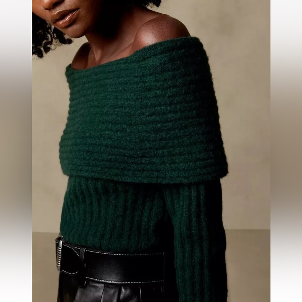 Banana Republic Plume fuzzy Off Shoulder Sweater Top